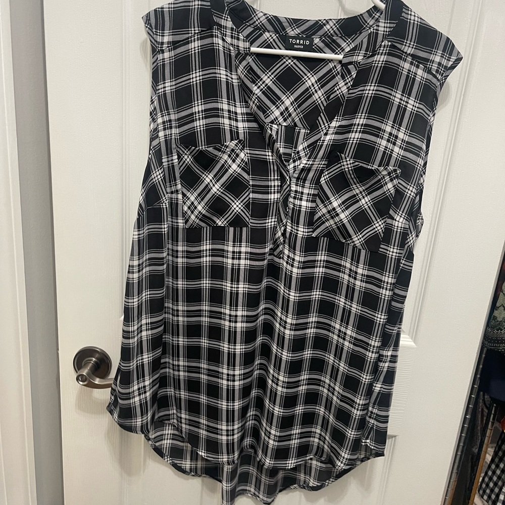 Torrid Harper Black and White Checkered Blouse - Picture 9 of 15